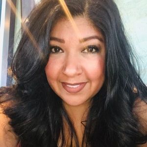 Meet your Posher, Gina